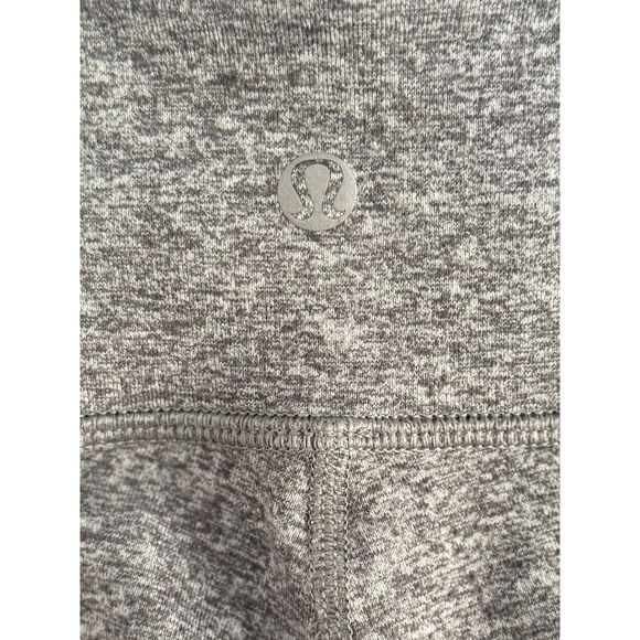 Lululemon 7/8 Leggings in Heather Gray - Size 2 - Picture 6 of 6